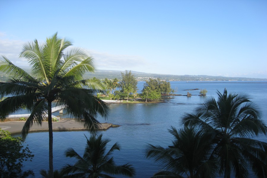 ../image/hilo hawaiian - hilo bay 1.jpg